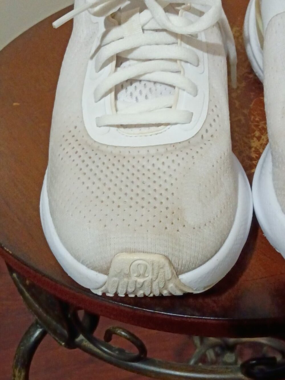 Lululemon Shoes Womens Size 8.5 White Beyondfeel Run Running Athletic Sneakers - Picture 9 of 16